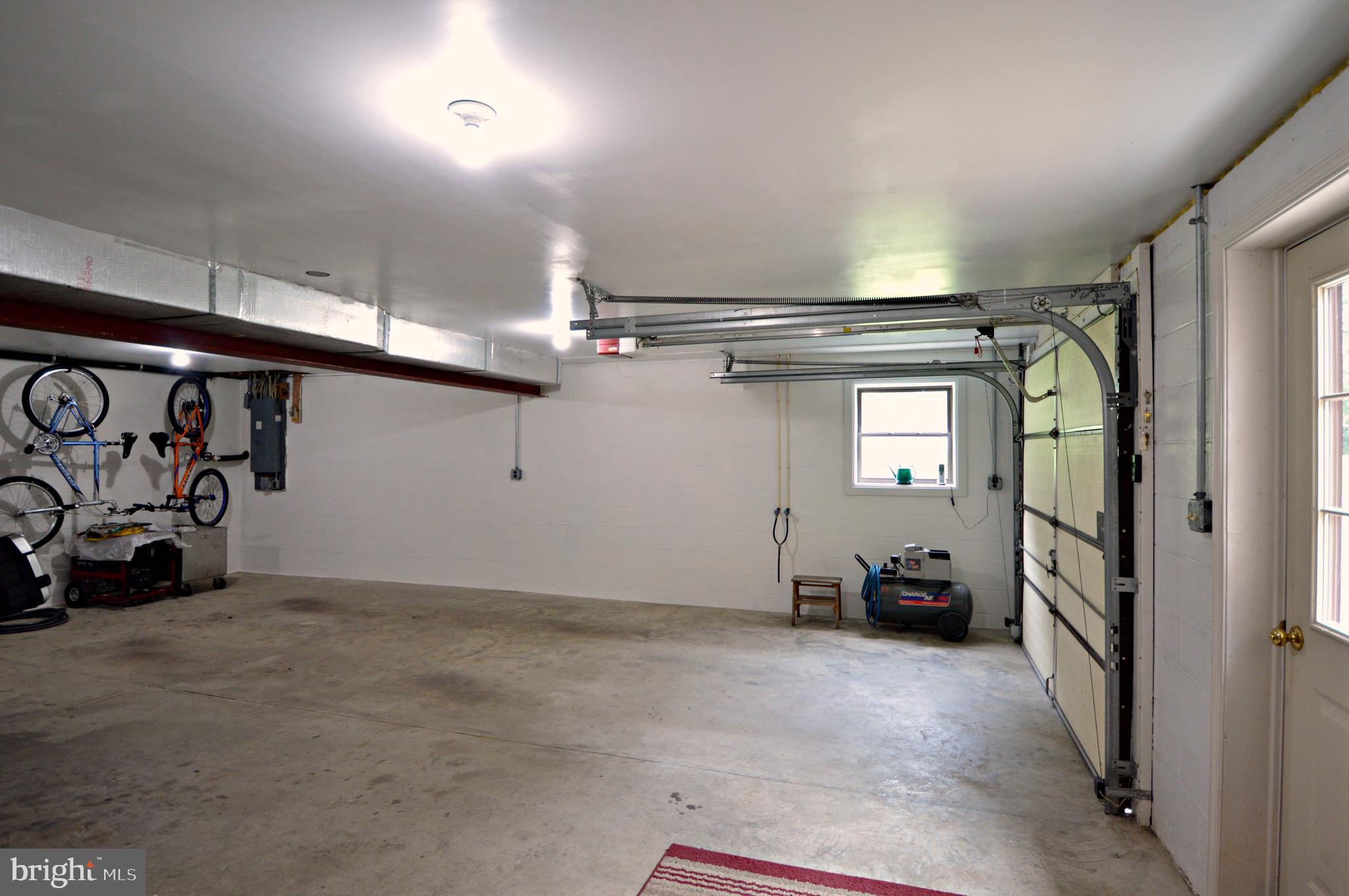 865 Bahns Mill Road Red Lion, PA 17356 - Photo 22 of 32 Attached garage