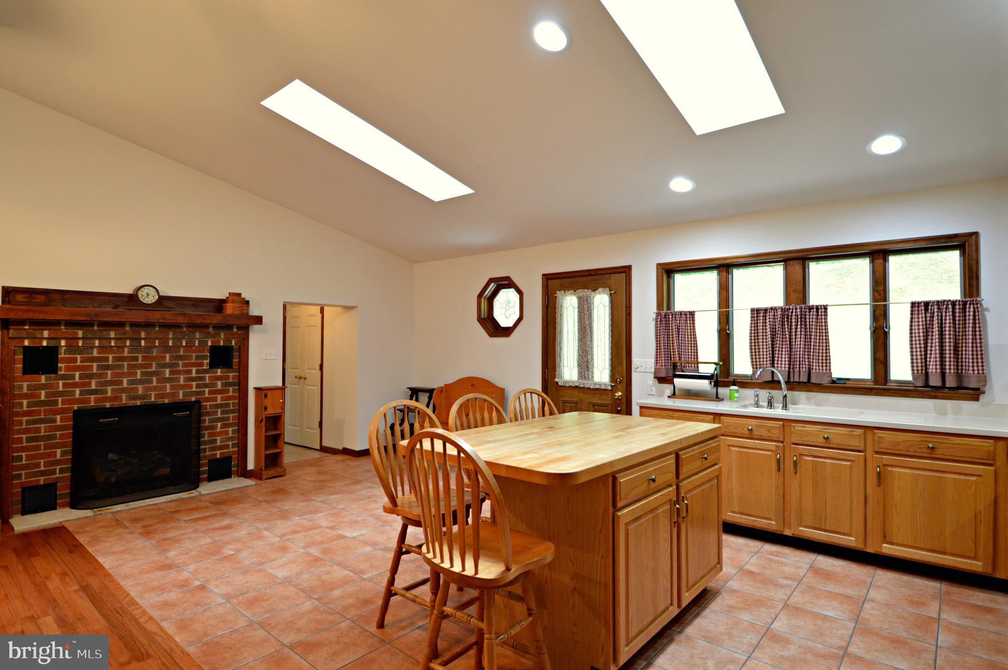 865 Bahns Mill Road Red Lion, PA 17356 - Photo 6 of 32 Kitchen