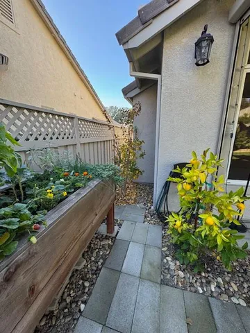 $2,800 | 4040 Rose Creek Road, Roseville, CA 95747