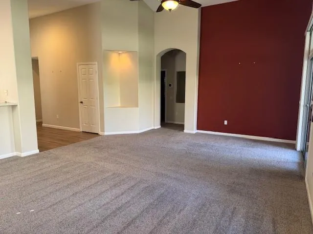 $2,800 | 4040 Rose Creek Road, Roseville, CA 95747