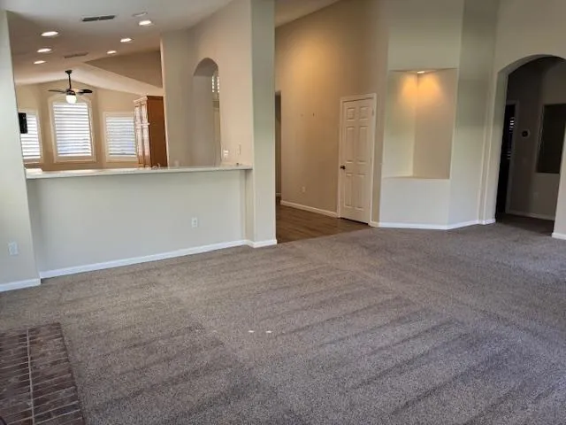 $2,800 | 4040 Rose Creek Road, Roseville, CA 95747