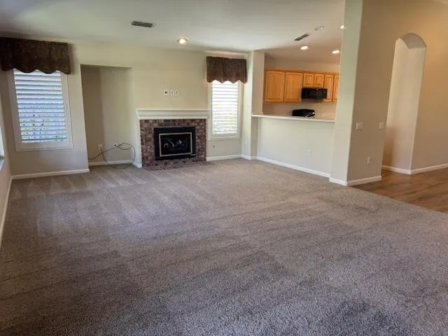 $2,800 | 4040 Rose Creek Road, Roseville, CA 95747