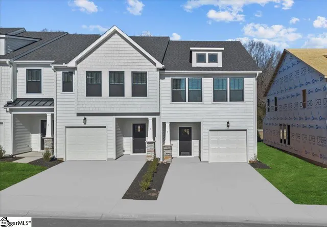$279,990 | 7 Redfield Place, Simpsonville, SC 29681
