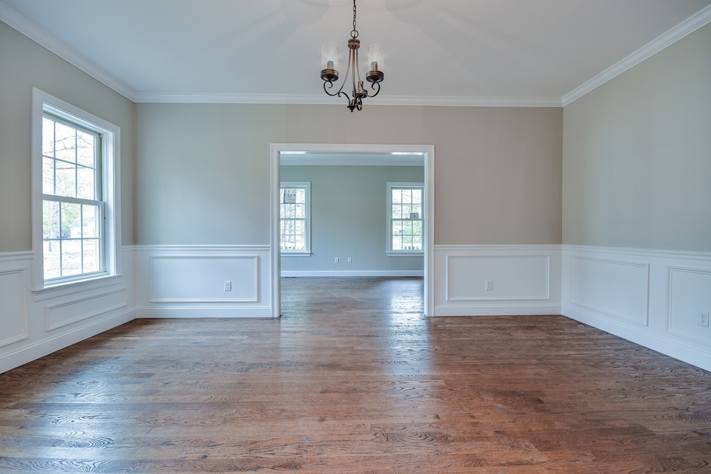 423 Dutton Road Sudbury, MA 01776 - Photo 8 of 28 Gallery Image 8