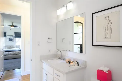 $4,295,000 | 4557 Belclaire Avenue, Highland Park, TX 75205