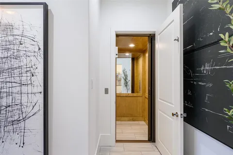 $4,295,000 | 4557 Belclaire Avenue, Highland Park, TX 75205