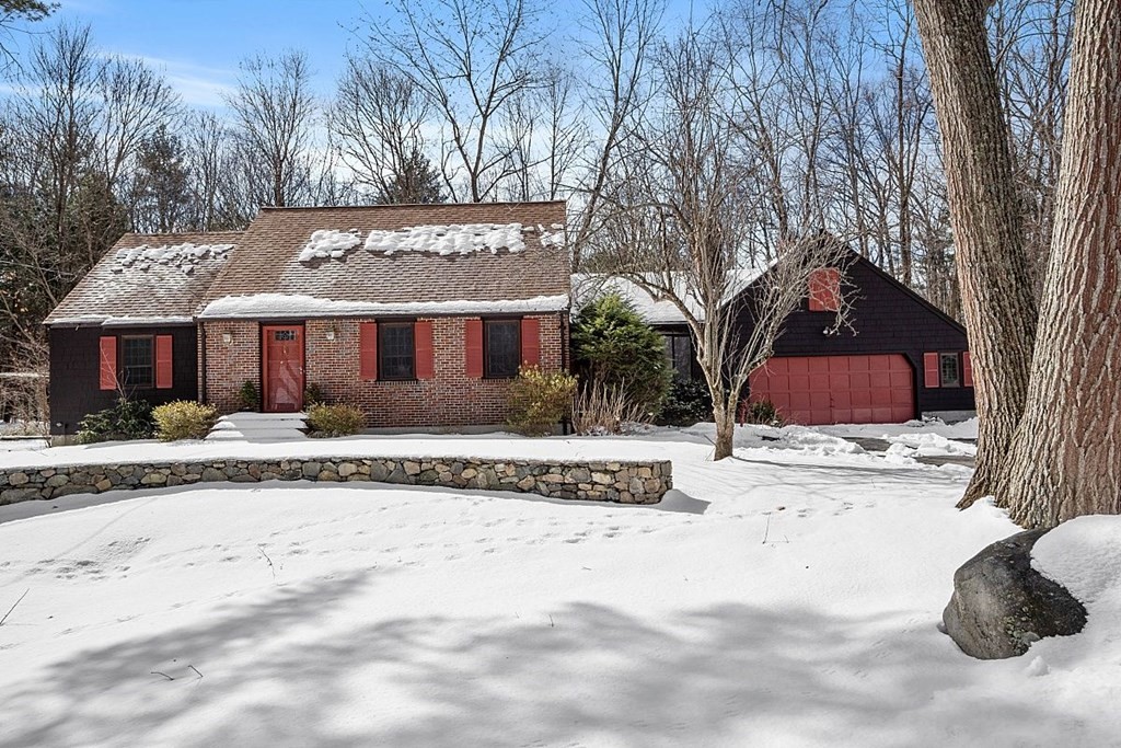 11 Drawbridge Road Westford, MA 01886 - Photo 1 of 30 Gallery Image 1