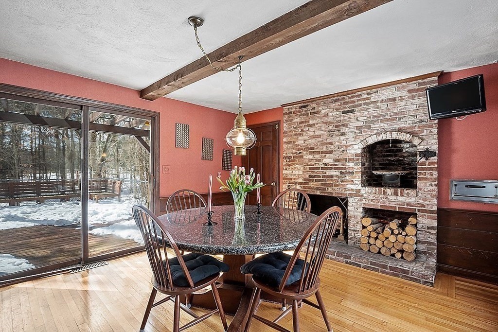 11 Drawbridge Road Westford, MA 01886 - Photo 3 of 30 Gallery Image 3