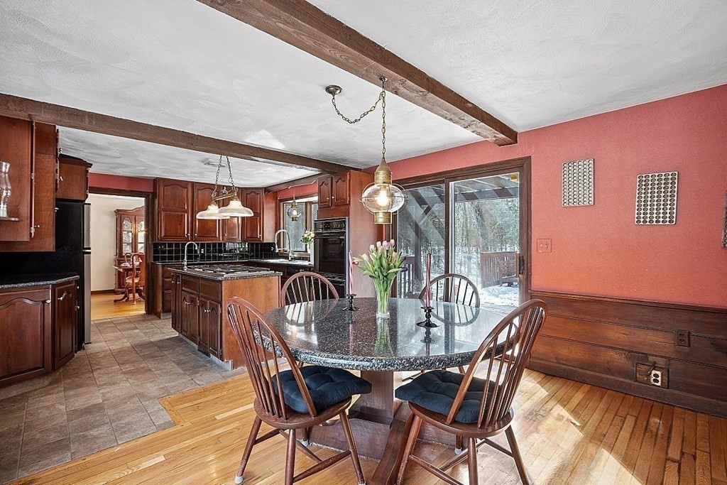 11 Drawbridge Road Westford, MA 01886 - Photo 4 of 30 Gallery Image 4