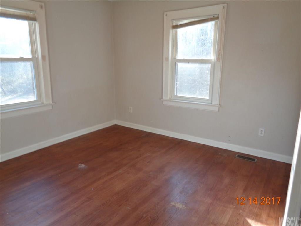 1971 Lexington Street Conover, NC 28613 - Photo 6 of 11 Gallery Image 6