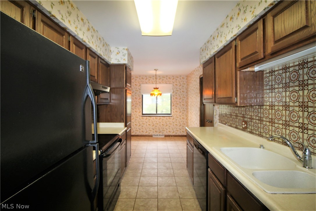 513 Hampton Ridge Drive Akron, OH 44313 - Photo 6 of 18 Gallery Image 6
