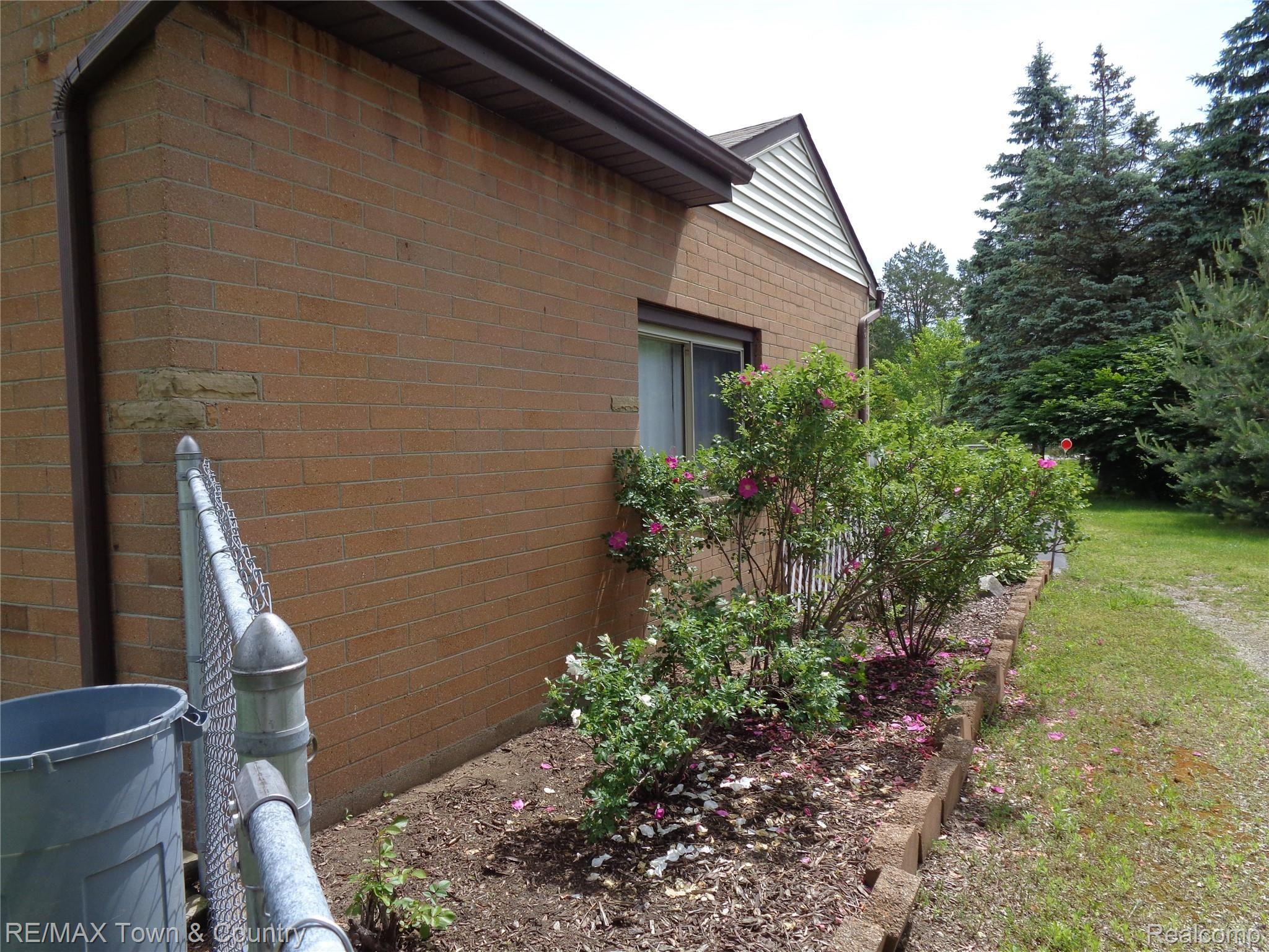 5315 North Seymour Road Flushing, MI 48433 - Photo 29 of 30 DSC01493.JPG