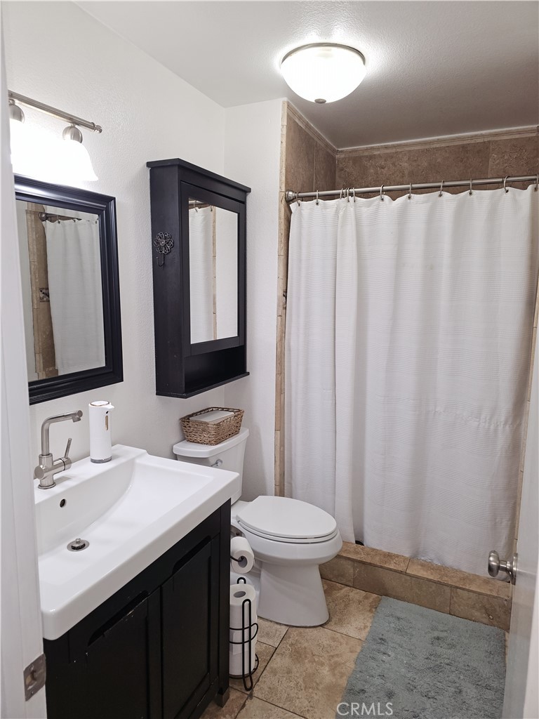 685 South Smoketree Avenue Rialto, CA 92316 - Photo 14 of 20