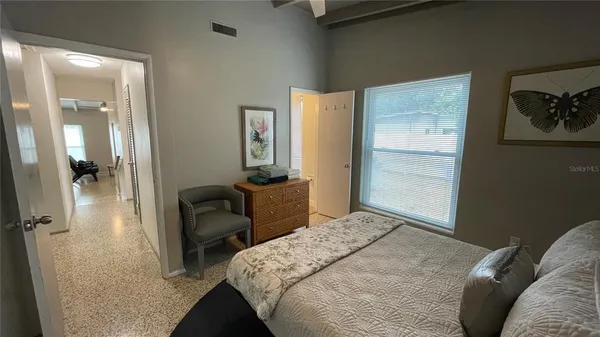$2,350 | 2832 Bay Street, Sarasota, FL 34237