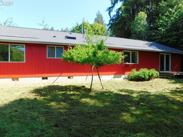 255 D Street Vernonia, OR 97064 - Photo 32 of 39 Backyard