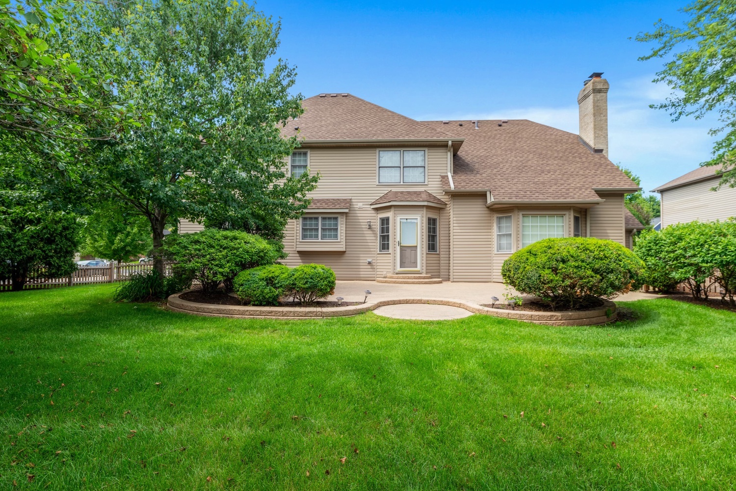 2660 Hoddam Road Naperville, IL 60564 - Photo 5 of 35