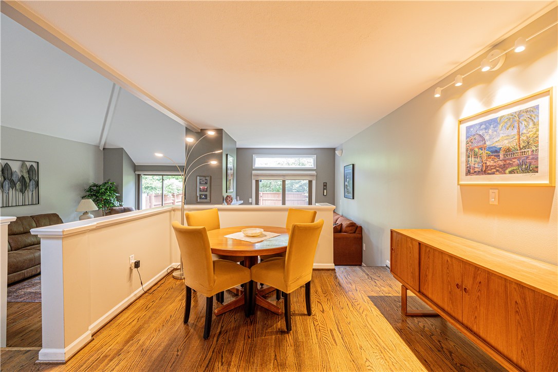 957 East Avenue Rochester, NY 14607 - Photo 12 of 27