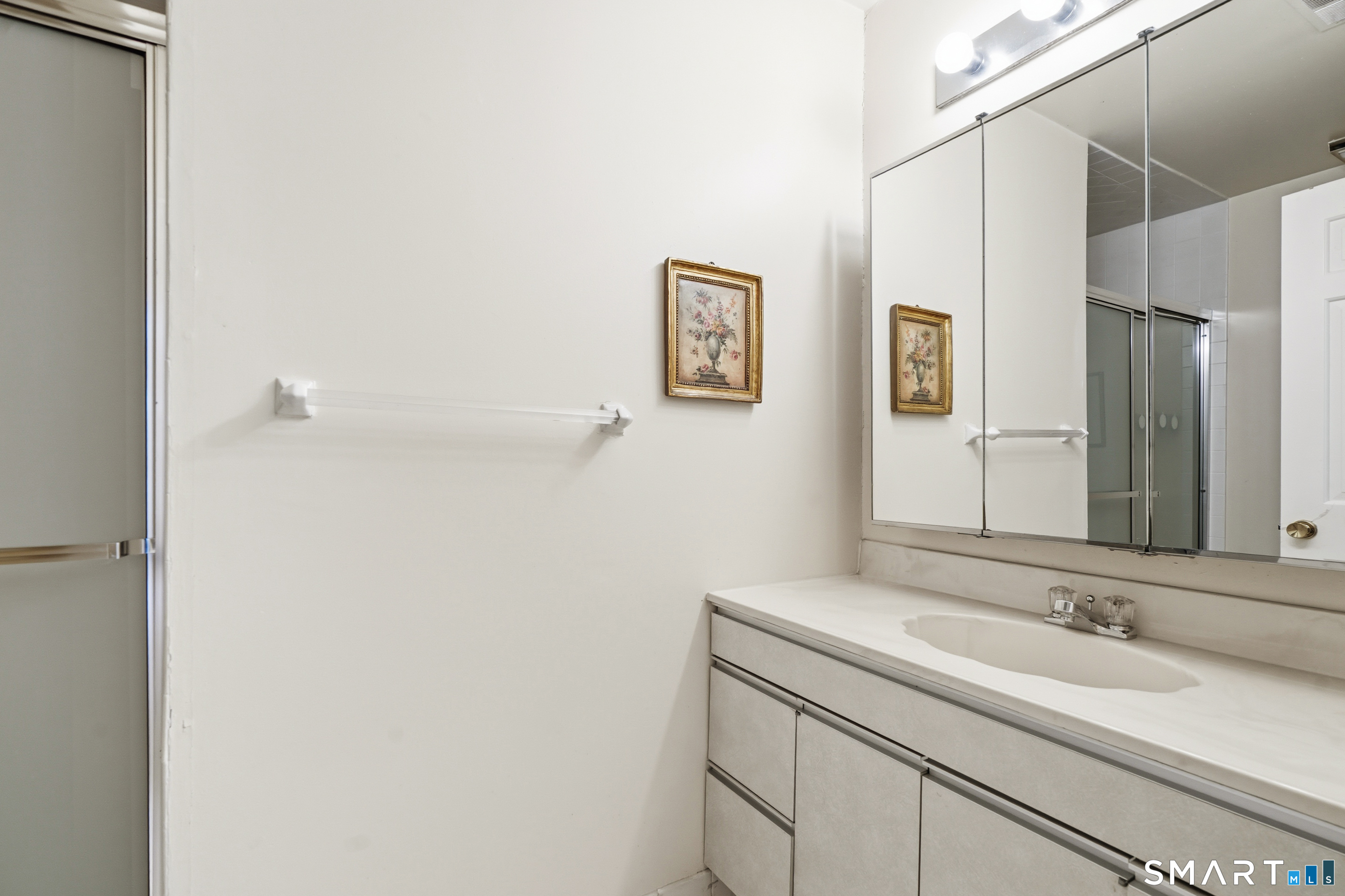 19 Georgetowne North Greenwich, CT 06831 - Photo 16 of 29