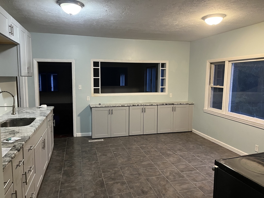 248 Amherst Road Belchertown, MA 01007 - Photo 8 of 19 Gallery Image 8