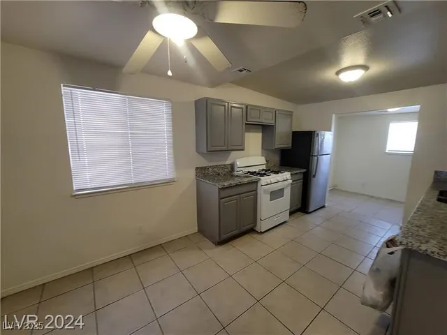 $389,900 | 2564 San Marcos Street, Las Vegas, NV 89115