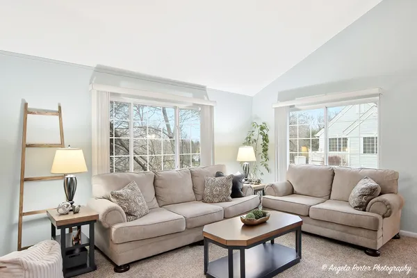 $310,000 | 324 New Haven Drive, Cary, IL 60013