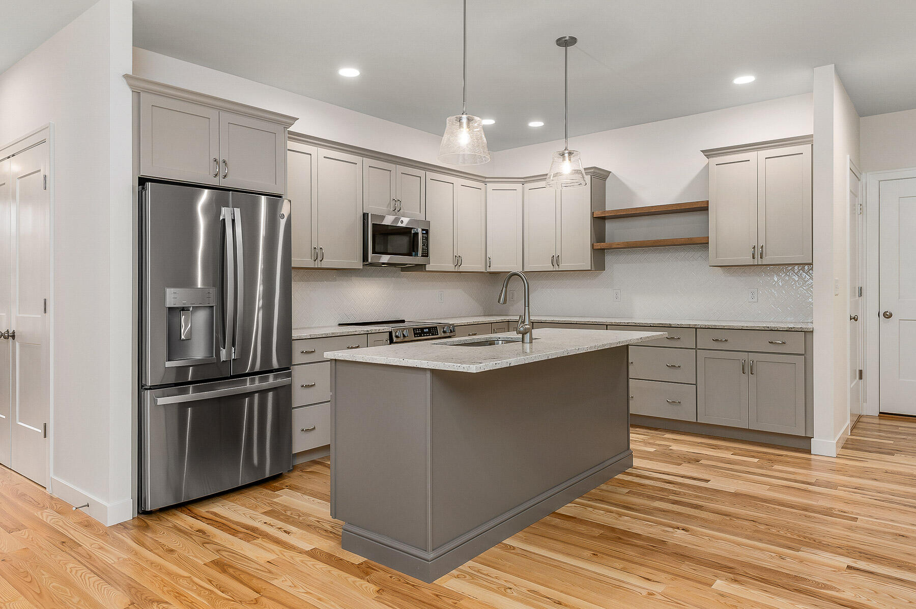 36 Cascade Circle, Unit 31 Kennebunk, ME 04043 - Photo 14 of 38 seacoastrephotography-11