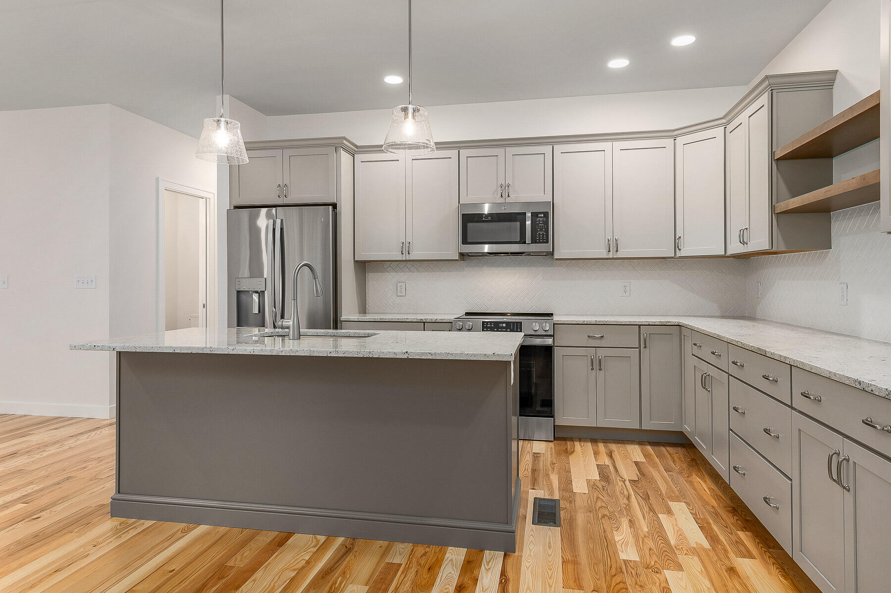 36 Cascade Circle, Unit 31 Kennebunk, ME 04043 - Photo 15 of 38 seacoastrephotography-12