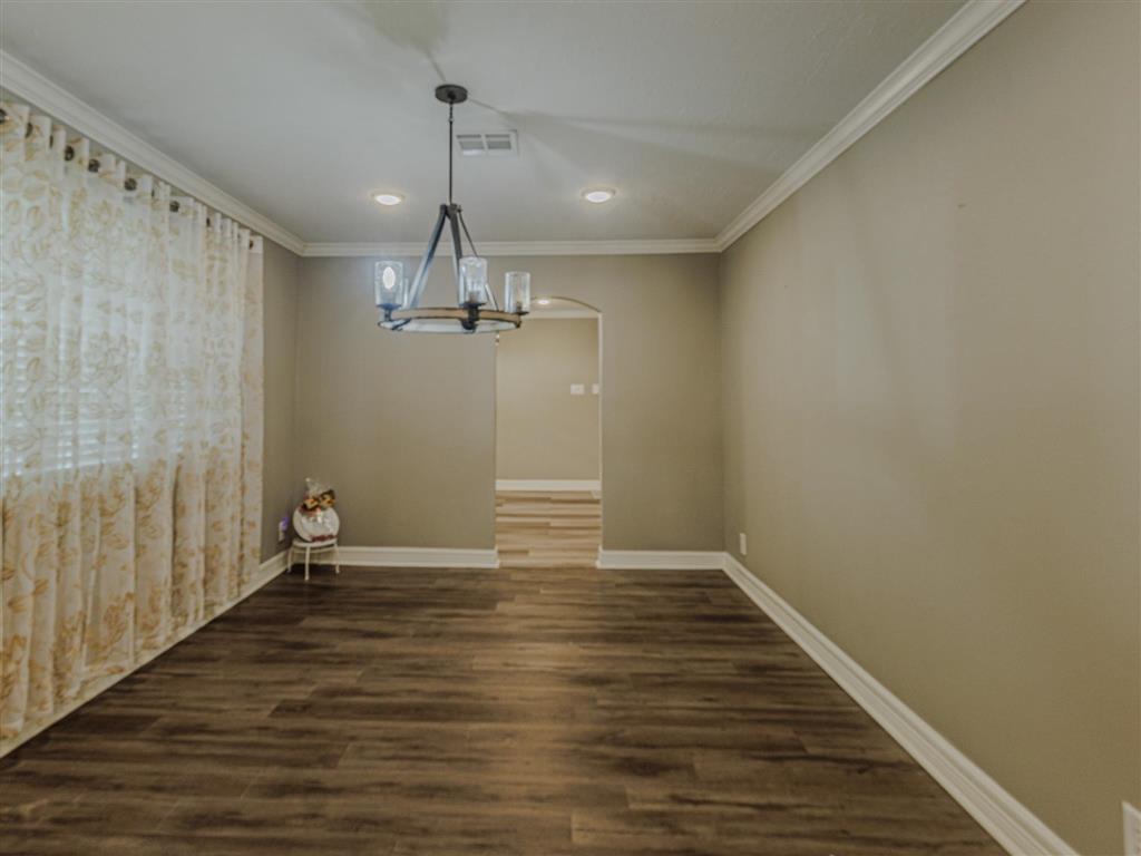 2210 17th Street Lake Charles, LA 70601 - Photo 4 of 25