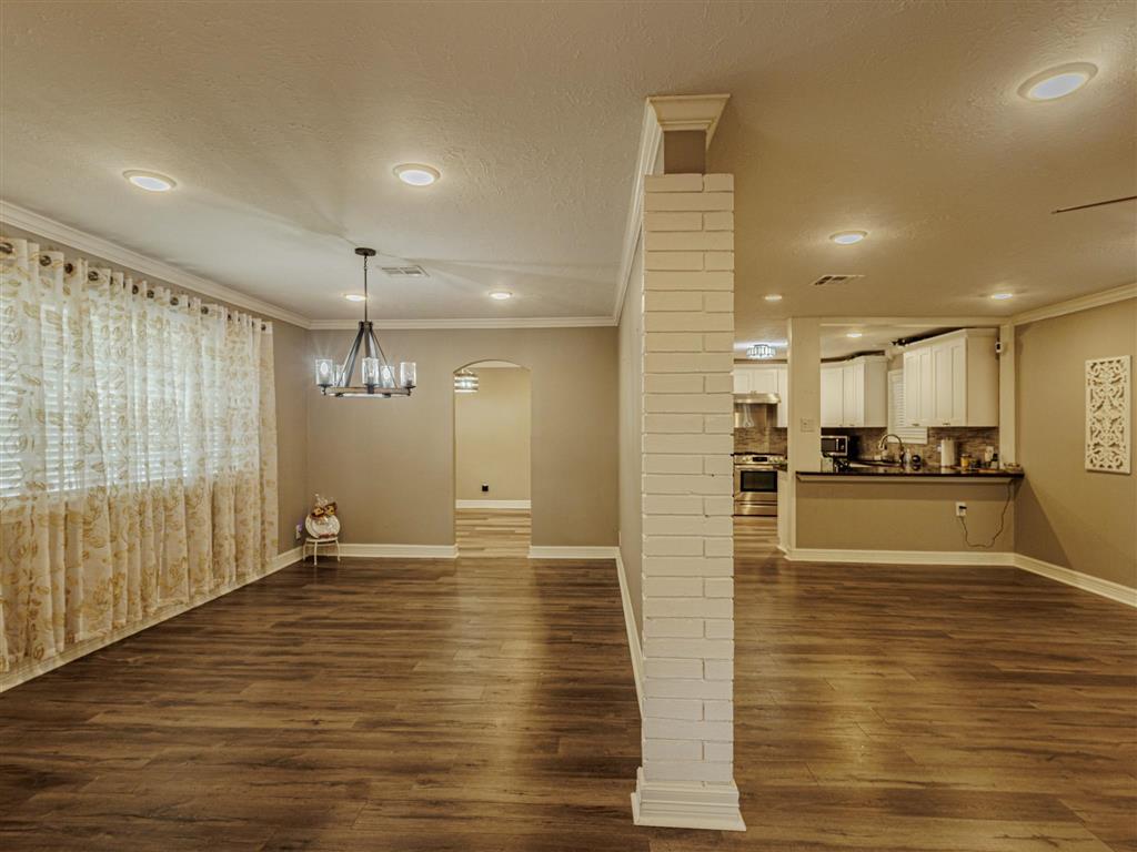 2210 17th Street Lake Charles, LA 70601 - Photo 5 of 25
