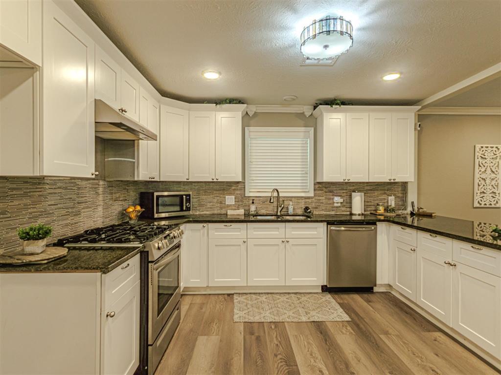 2210 17th Street Lake Charles, LA 70601 - Photo 9 of 25