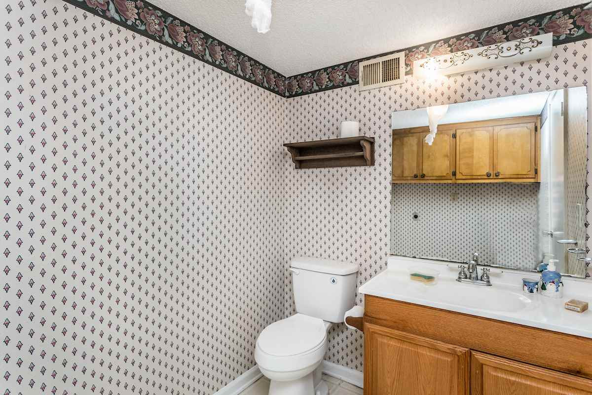 1304 Medfield Road Raleigh, NC 27607 - Photo 23 of 30 Downstairs Bathroom