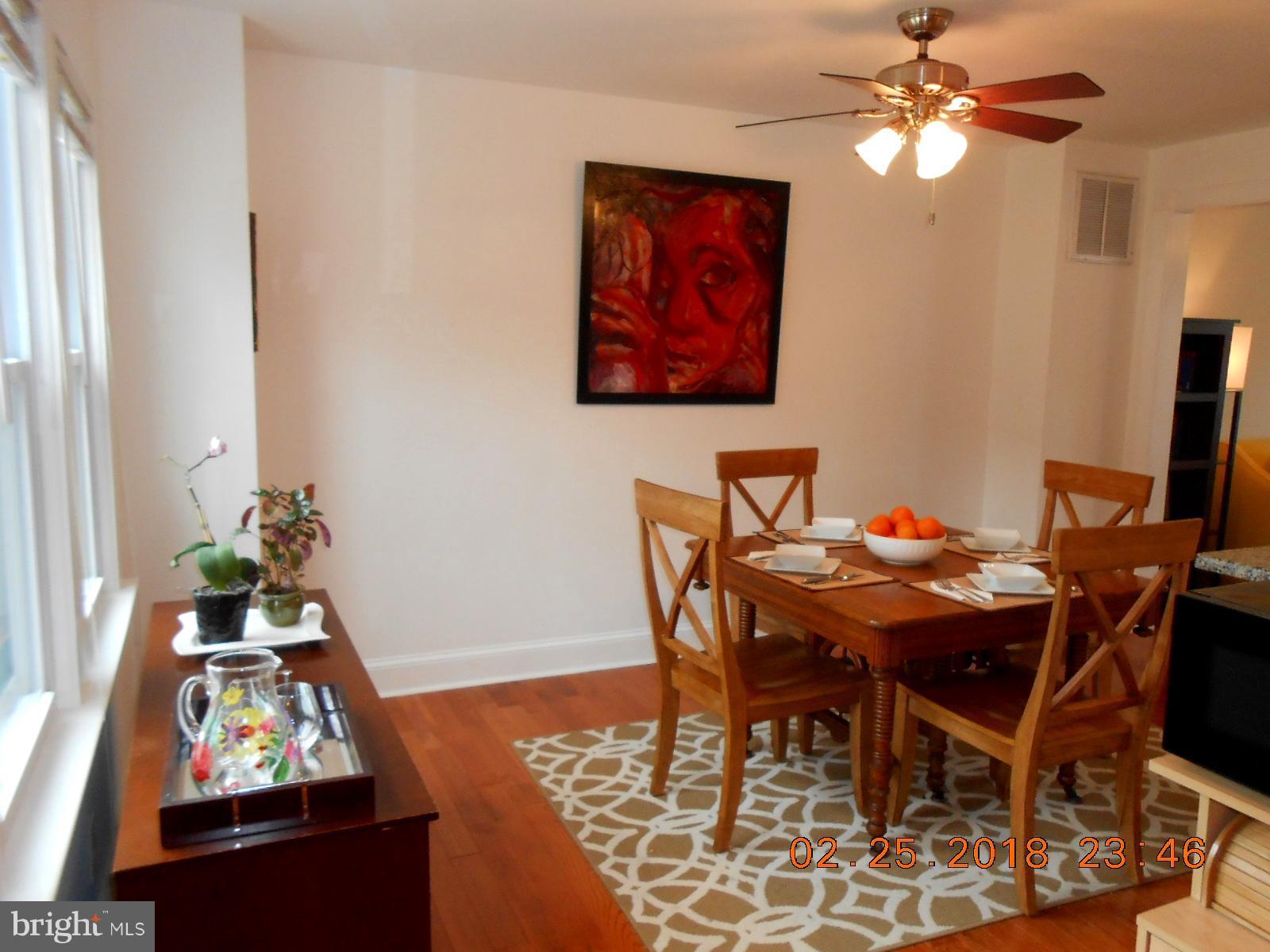 930 Elm Ridge Avenue Baltimore, MD 21229 - Photo 8 of 24 Dining Room