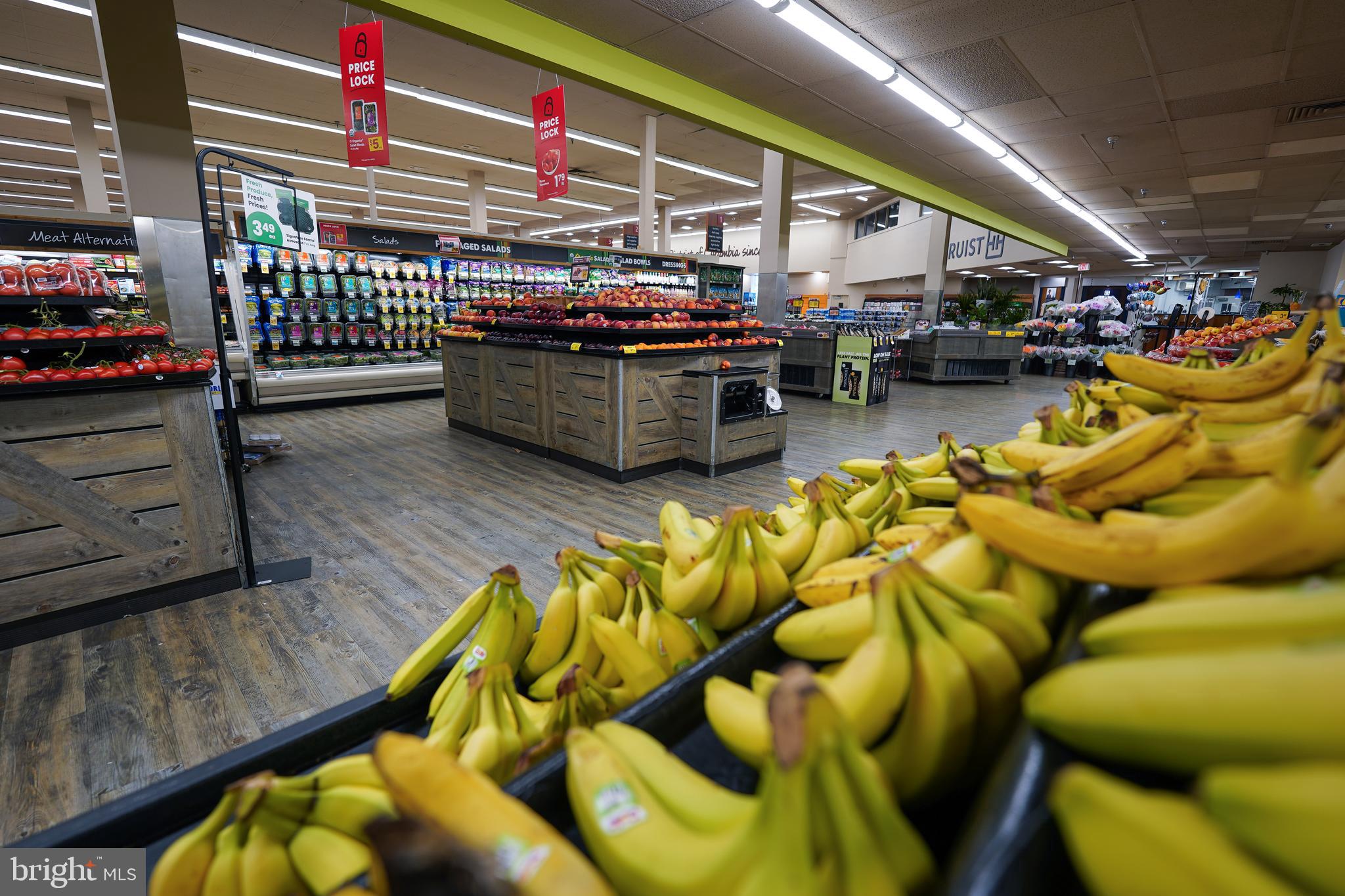 1823 H Place Northeast, Unit 3 Washington, DC 20002 - Photo 13 of 16 a view of an chairs and table in a room
