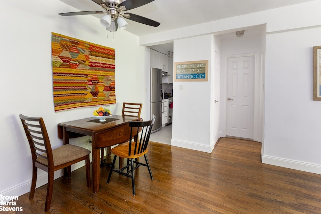 345 East 54th Street, Unit 2G Manhattan, NY 10022 - Photo 3 of 11