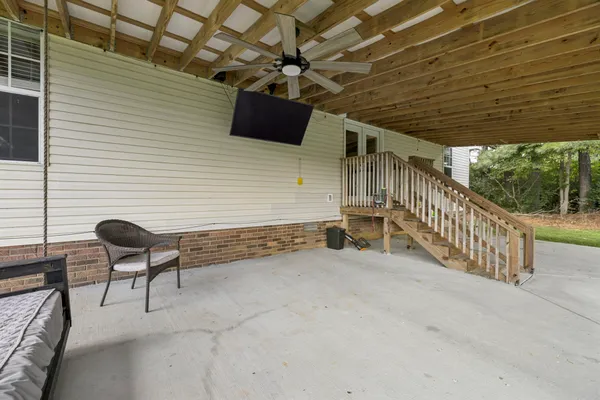 $325,000 | 2775 Airport Road, Centerville, TN 37033