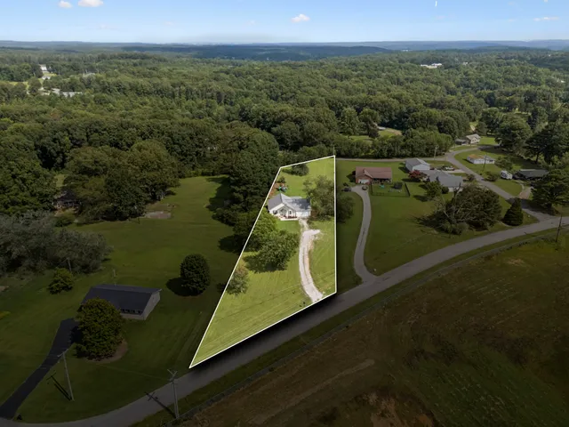 $350,000 | 2775 Airport Road, Centerville, TN 37033