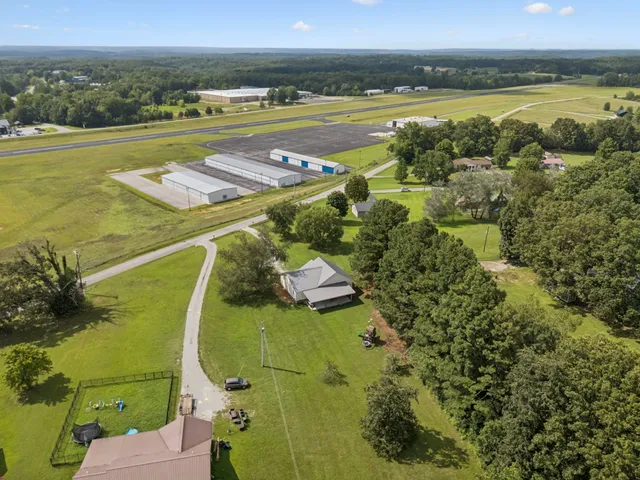 $350,000 | 2775 Airport Road, Centerville, TN 37033