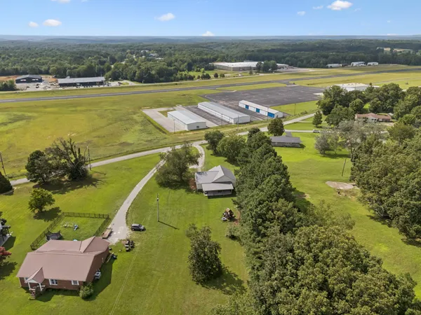 $325,000 | 2775 Airport Road, Centerville, TN 37033