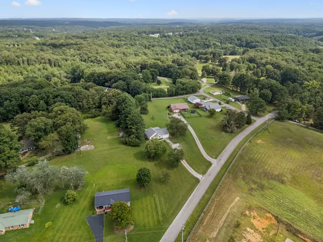 $350,000 | 2775 Airport Road, Centerville, TN 37033