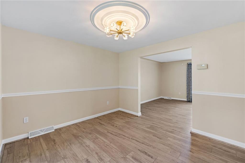 1304 Cathell Road Pittsburgh, PA 15236 - Photo 12 of 48 Dining room