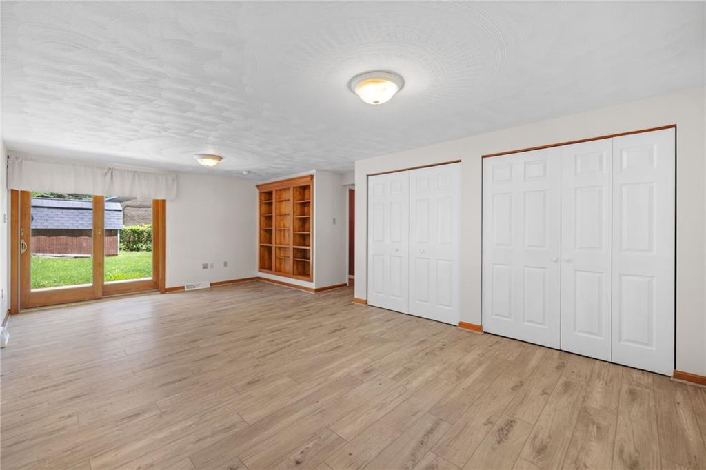 1304 Cathell Road Pittsburgh, PA 15236 - Photo 19 of 48 View of family room without staging.