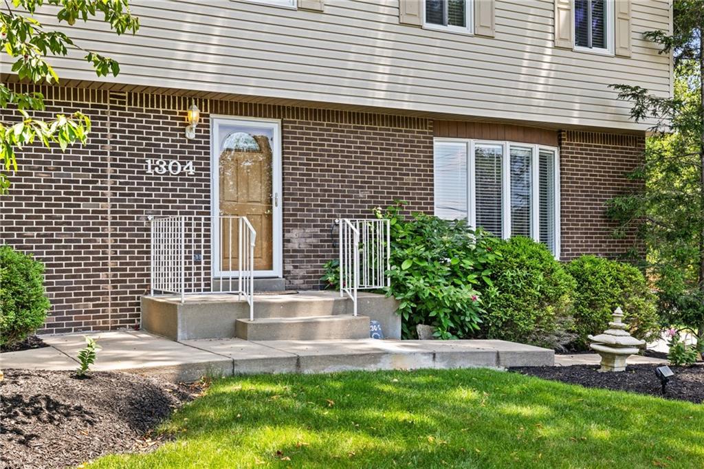 1304 Cathell Road Pittsburgh, PA 15236 - Photo 3 of 48 Inviting walkway
