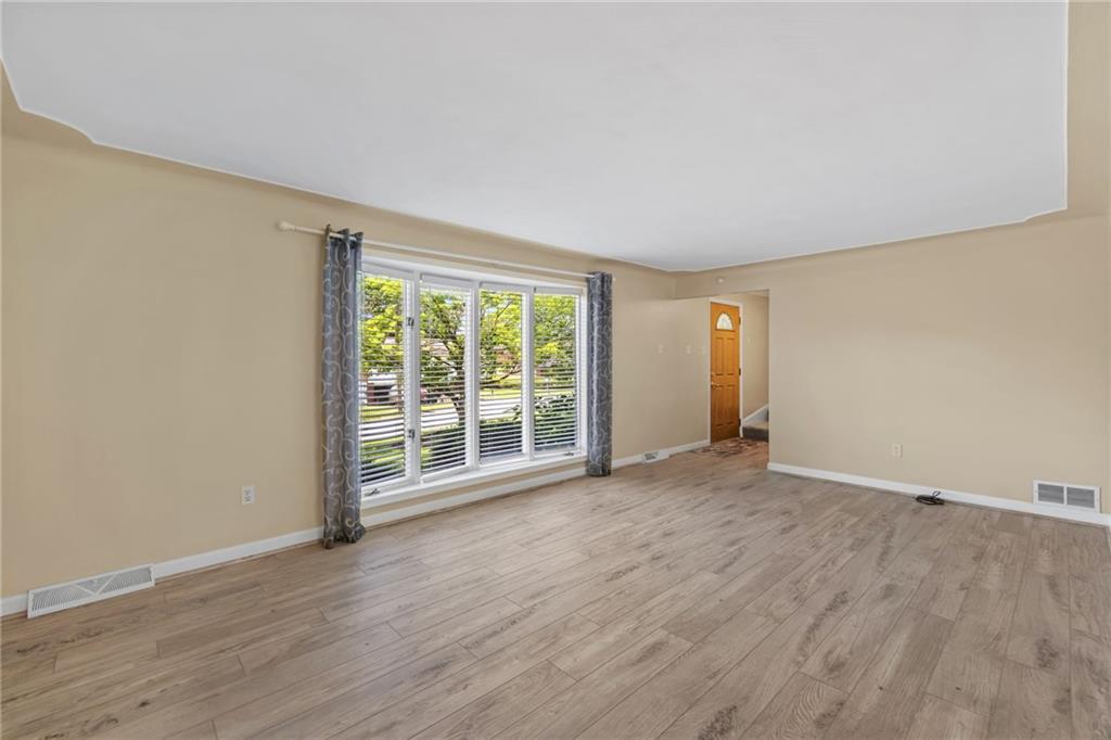 1304 Cathell Road Pittsburgh, PA 15236 - Photo 8 of 48 Living room view without staging.