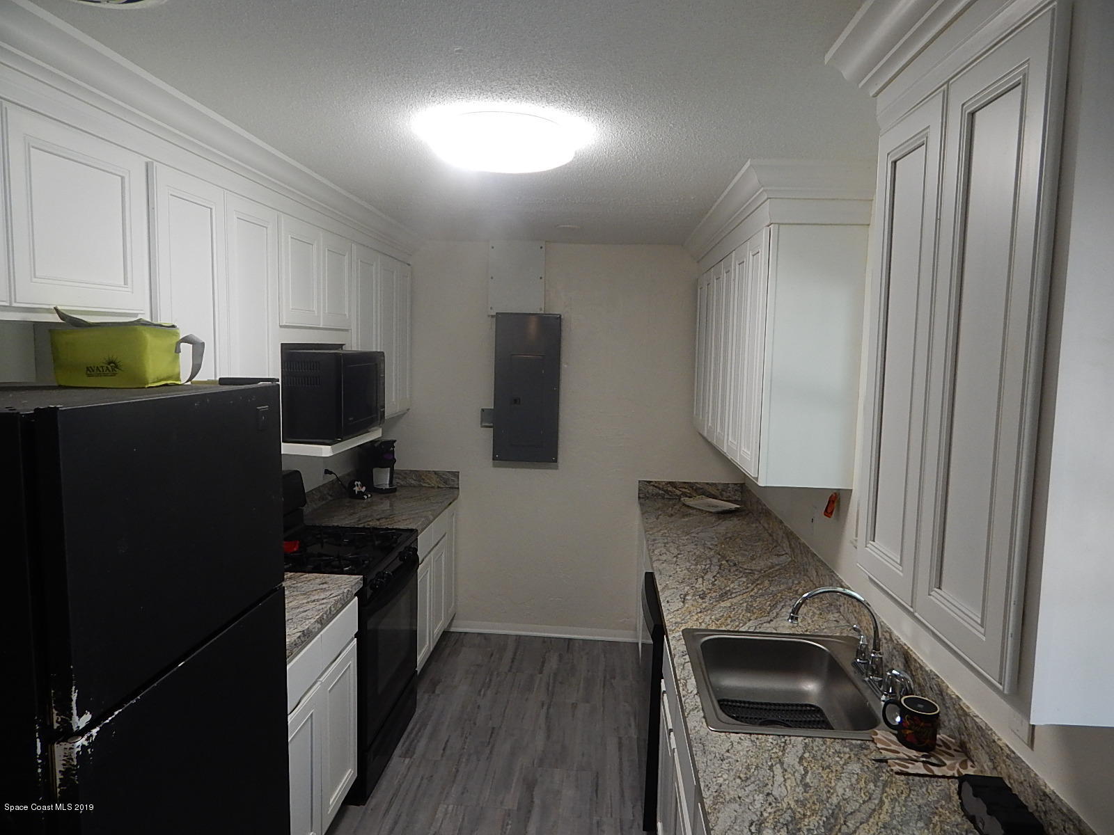 2710 Hereford Road Melbourne, FL 32935 - Photo 7 of 32 DSCN0610