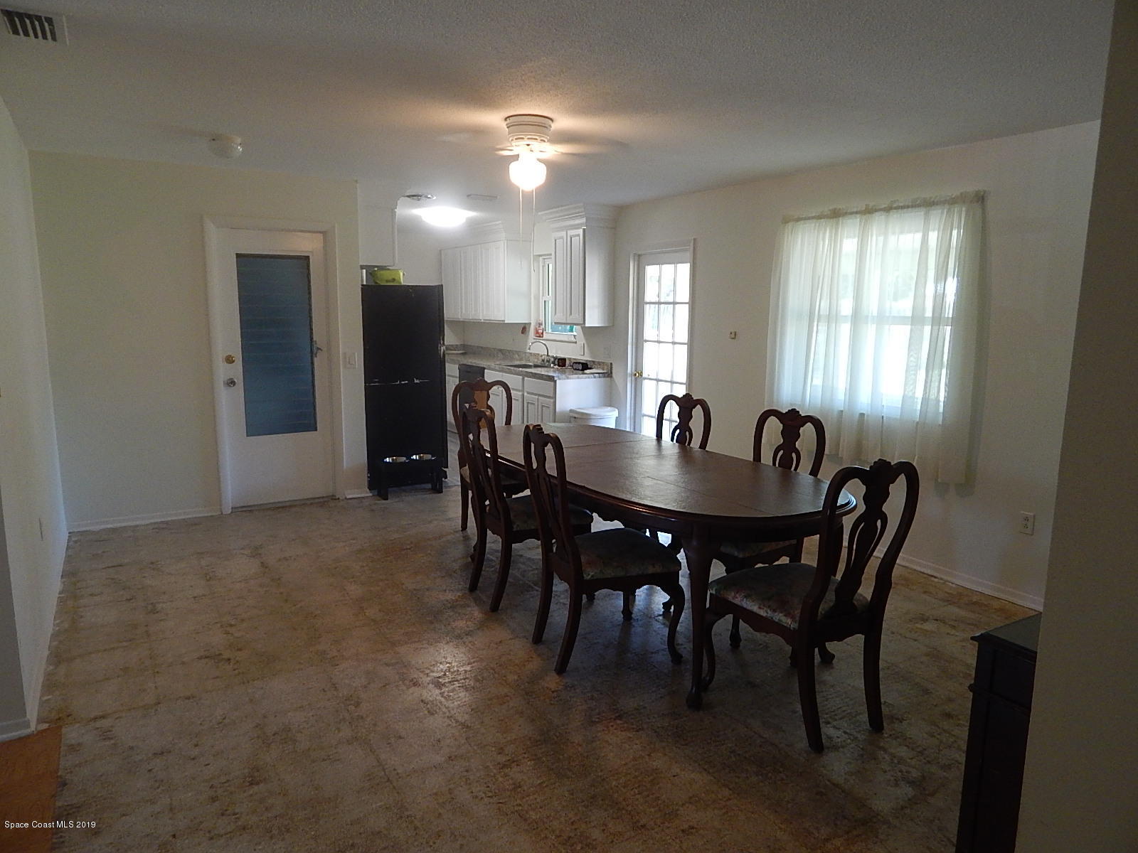 2710 Hereford Road Melbourne, FL 32935 - Photo 8 of 32 DSCN0611