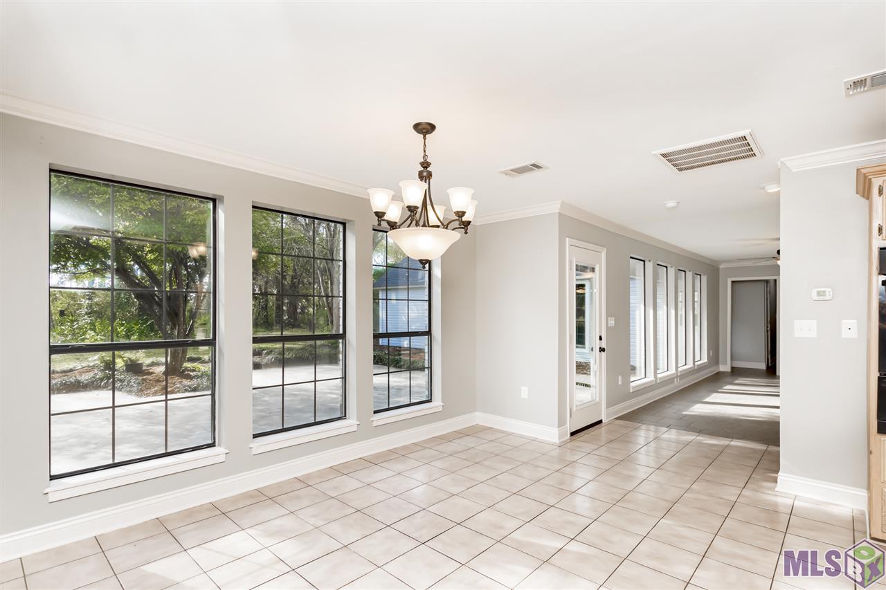 3635 East Nic Drive Addis, LA 70710 - Photo 7 of 21 Dining Area
