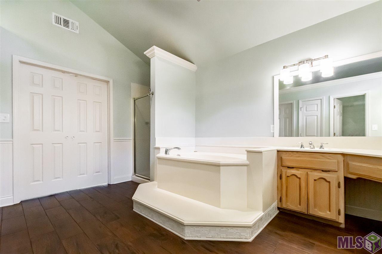 3635 East Nic Drive Addis, LA 70710 - Photo 10 of 21 Master Bath