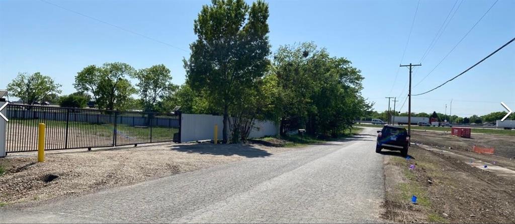 3335 Springfield Avenue Lancaster, TX 75134 - Photo 3 of 5 a view of outdoor space with trampoline