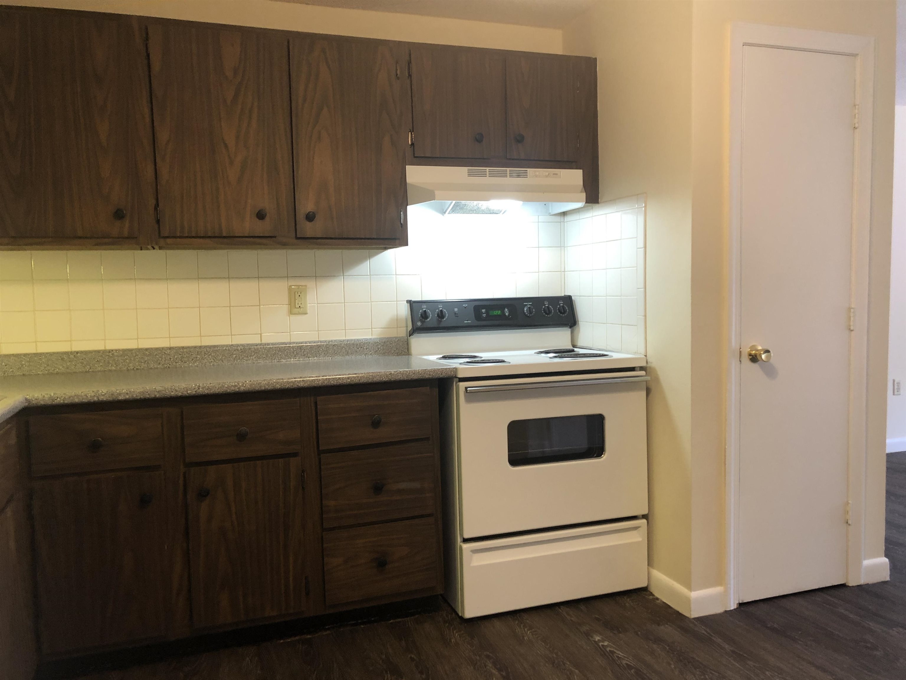 29 Capron Road, Unit 65 Milford, NH 03055 - Photo 12 of 43