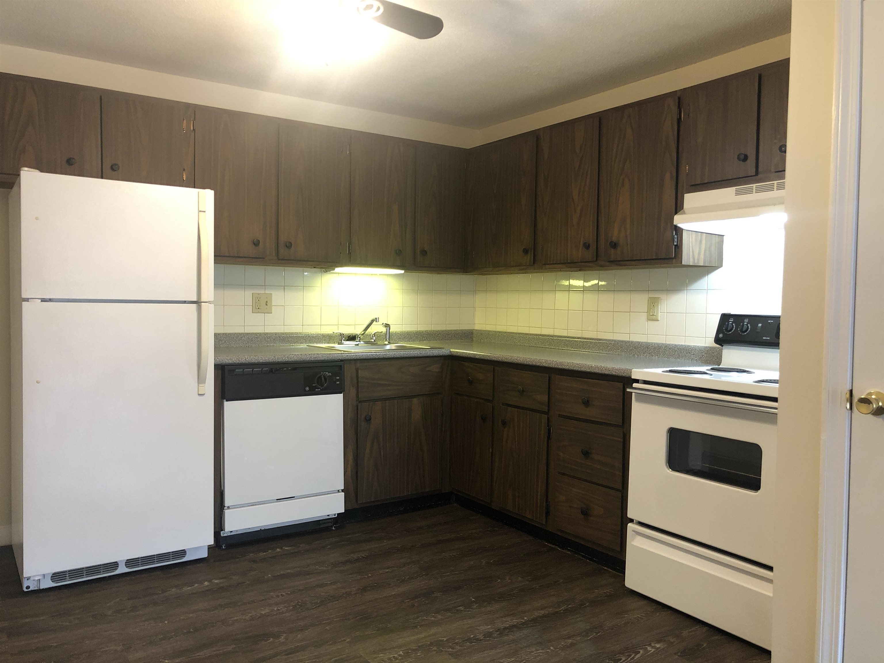 29 Capron Road, Unit 65 Milford, NH 03055 - Photo 10 of 43